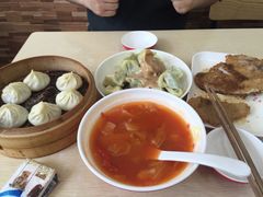 -珊珊小笼馆(仙霞路店)
