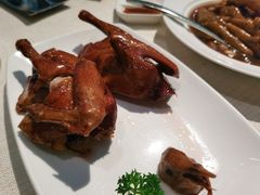 脆皮烧乳鸽-御宝轩(益丰·外滩源店)
