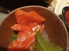 -钱小奴海鲜自助黑金店(杭州滨江龙湖店)