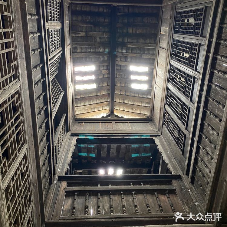 瞿家湾古镇：红色老区的古朴和浪漫