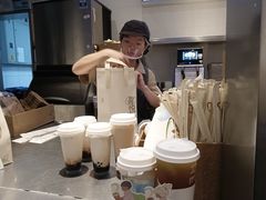 -喜茶(上海打浦桥日月光gelato lab+店)
