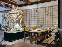 -蜜桃餐厅·伴山(湖滨商业街店)
