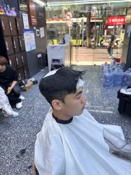 -藤野造型专业烫染接发
