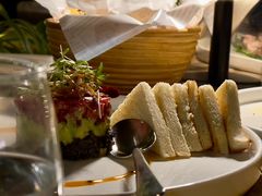 牛肉塔塔配牛油果黑橄榄酱-Solo(衡山路店)