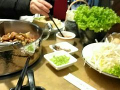 -左庭右院鲜牛肉火锅(金山万达店)