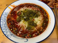 酸菜面-徐老幺奶汤面