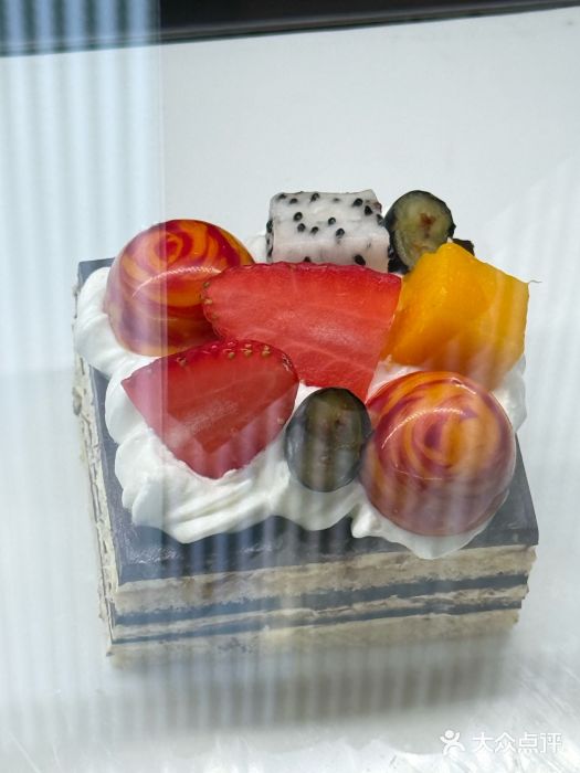 国际贵都65自助餐厅图片
