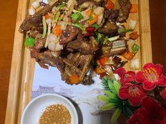 -魏铭鱼头捞饭(晋阳路店)