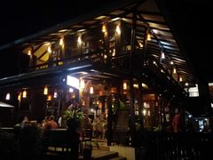 -Dash Teak House