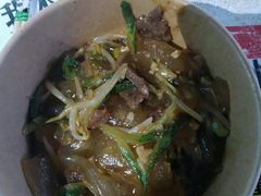 -侯志伟纯手工酸辣粉