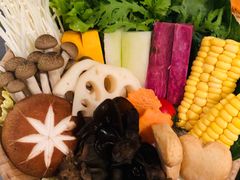 -湊湊火锅·茶憩(打浦桥日月光店)