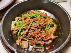 -佬麻雀·新湘菜(东方宝泰店)