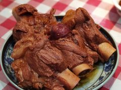 酱骨棒-东北哈尔滨酱骨头馆房掌柜铁锅炖