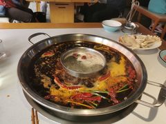 -百口川老火锅(西科大新区店)