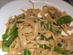 -滇铺子(欣都龙城店)