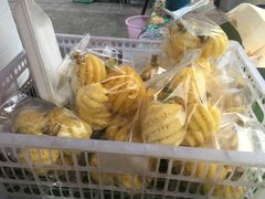 -芒果糯米饭摊子