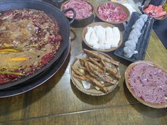 -黄潇洒老火锅(九眼桥宏济巷店)