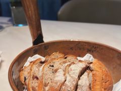 餐前面包-大八江景意大利西餐厅LargeEight Italy Restaurant(1862时尚艺术中心店)