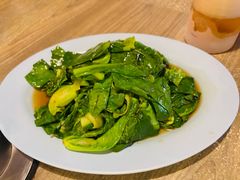 -东海岸人工湖美食村