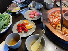 -滇釜火锅·能喝汤的火锅(车公庄店)