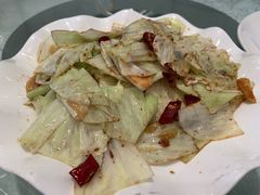 炒包菜-亢龙太子酒轩(东湖店)