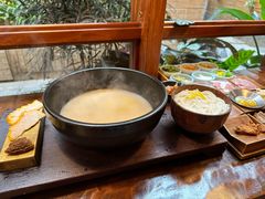 -银米·云南传统过桥米线(双廊黑金冠店)