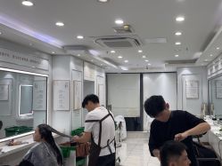 -镁连社·美联社