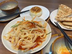 -贯贯吉·清真餐厅(浙江中路店)