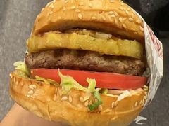 -The Habit Burger Grill 哈比特汉堡(复兴soho店)