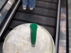-星巴克(重庆新世纪凯瑞商都店)