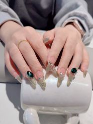 -丽心自助美甲美睫