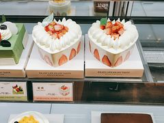 -罗森尼娜(德思勤店)