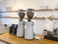 -Line 咖啡(石厦花园店)