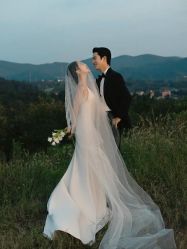 -雪中彩影婚纱摄影·微光艺术中心