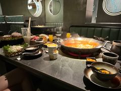 -湊湊火锅·茶憩(杭州湖滨银泰in77店)