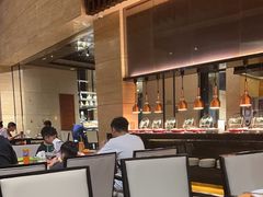 -惠州皇冠假日酒店·西餐厅·自助餐厅