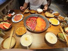 -萍姐火锅·公路夜市(武汉首店)