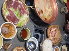 -阿婆情腊排骨火锅·野生菌季(古城旗舰店)