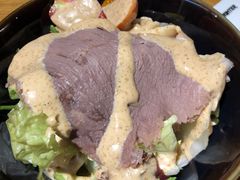 大咸牛肉沙拉-斗牛士牛排(南京东路店)
