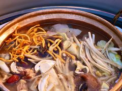 -老渔家·白族·石板烧·野生菌火锅(古城中心店)