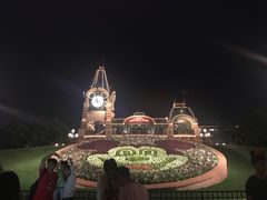 迪斯尼进门-上海迪士尼度假区