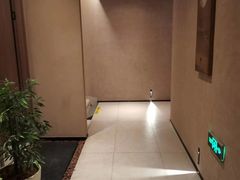 -灸春堂·艾灸·痛症·整脊连锁(之江银泰店)