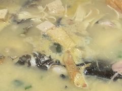 -陈大锅·岳阳鱼馆·地道岳阳菜(美食街店)