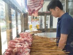 -民族烤羊·烤羊肉串·烤羊排(南城店)