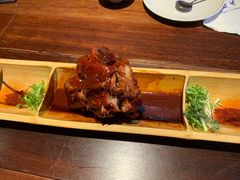 南乳扎烧—带皮肘子-大牌大·传统杭帮菜(湖滨店)