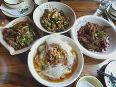 粉丝娃娃菜-贺记湘菜馆(东体育会路店)