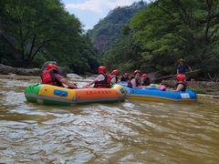 -罗田大别山峡谷漂流