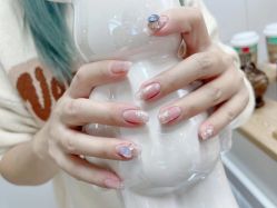 -槿里日式美甲工作室