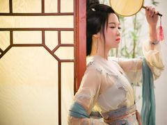 -九月鹰飞汉服摄影工作室