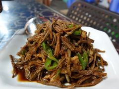 缸豆干爆炒肉-国生茶庄·地道农家菜团建活动